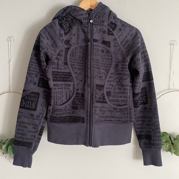 Lululemon Scuba hoodie size 4 manifesto print   zip up hoodie Sweatshirt - Picture 1 of 10